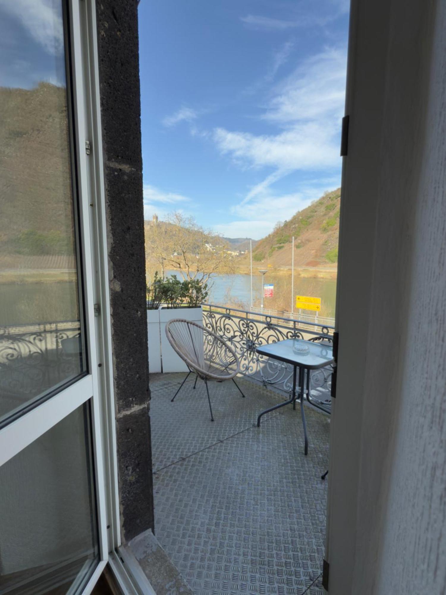 Hotel "Zur Schoenen Aussicht" Cochem Esterno foto