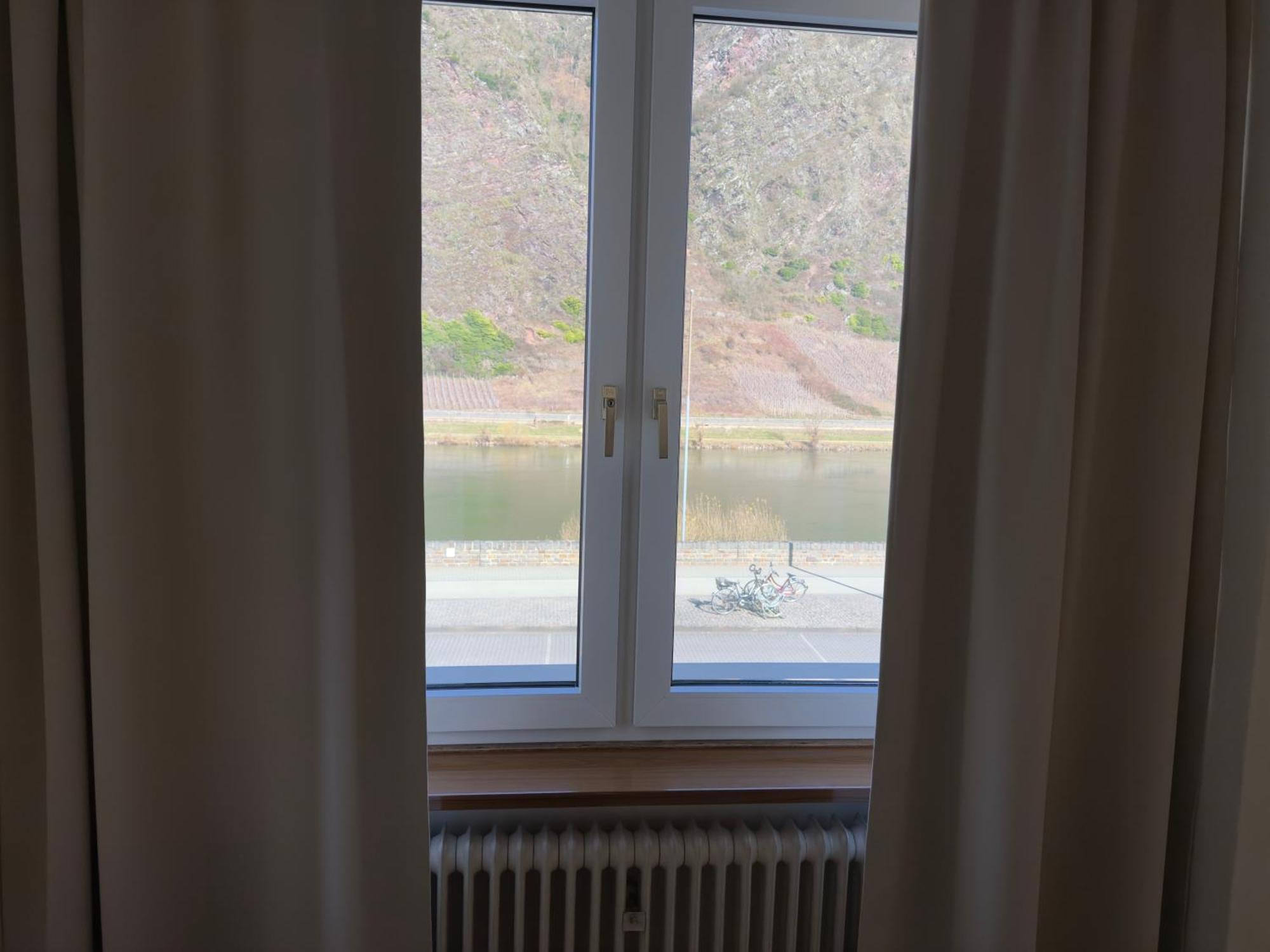 Hotel "Zur Schoenen Aussicht" Cochem Esterno foto